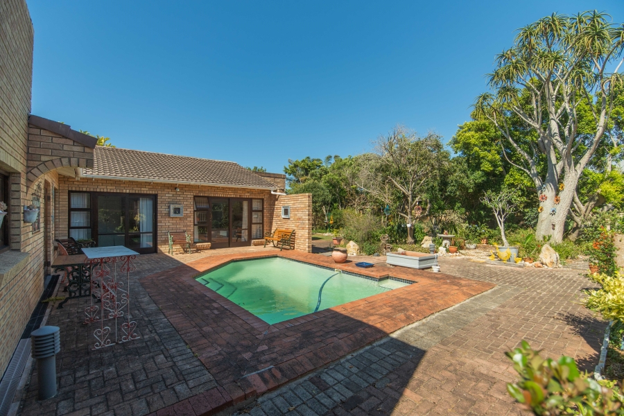 3 Bedroom Property for Sale in Summerstrand Eastern Cape